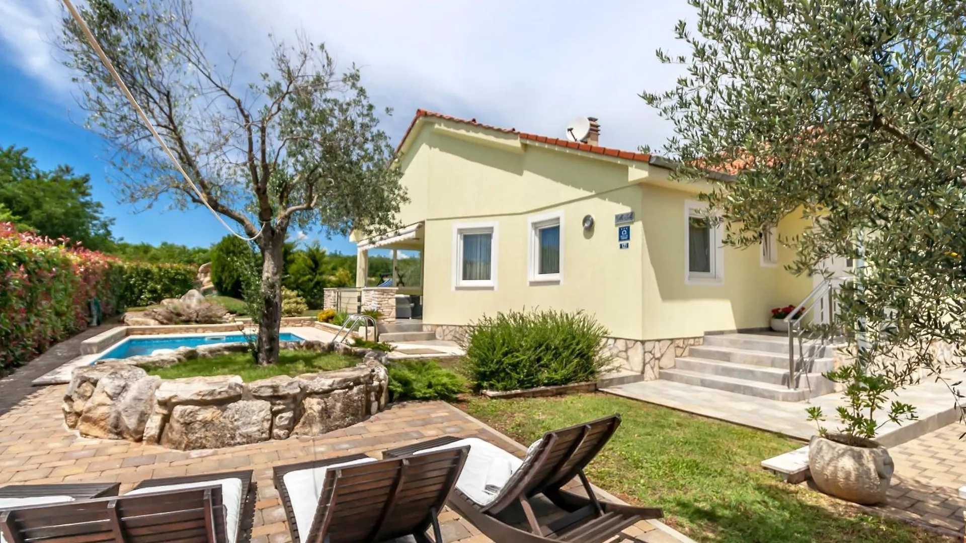 Holiday home Villa Sole, Ferienvilla Mit Eigenem Pool Bei Pula Marcana Croatia
