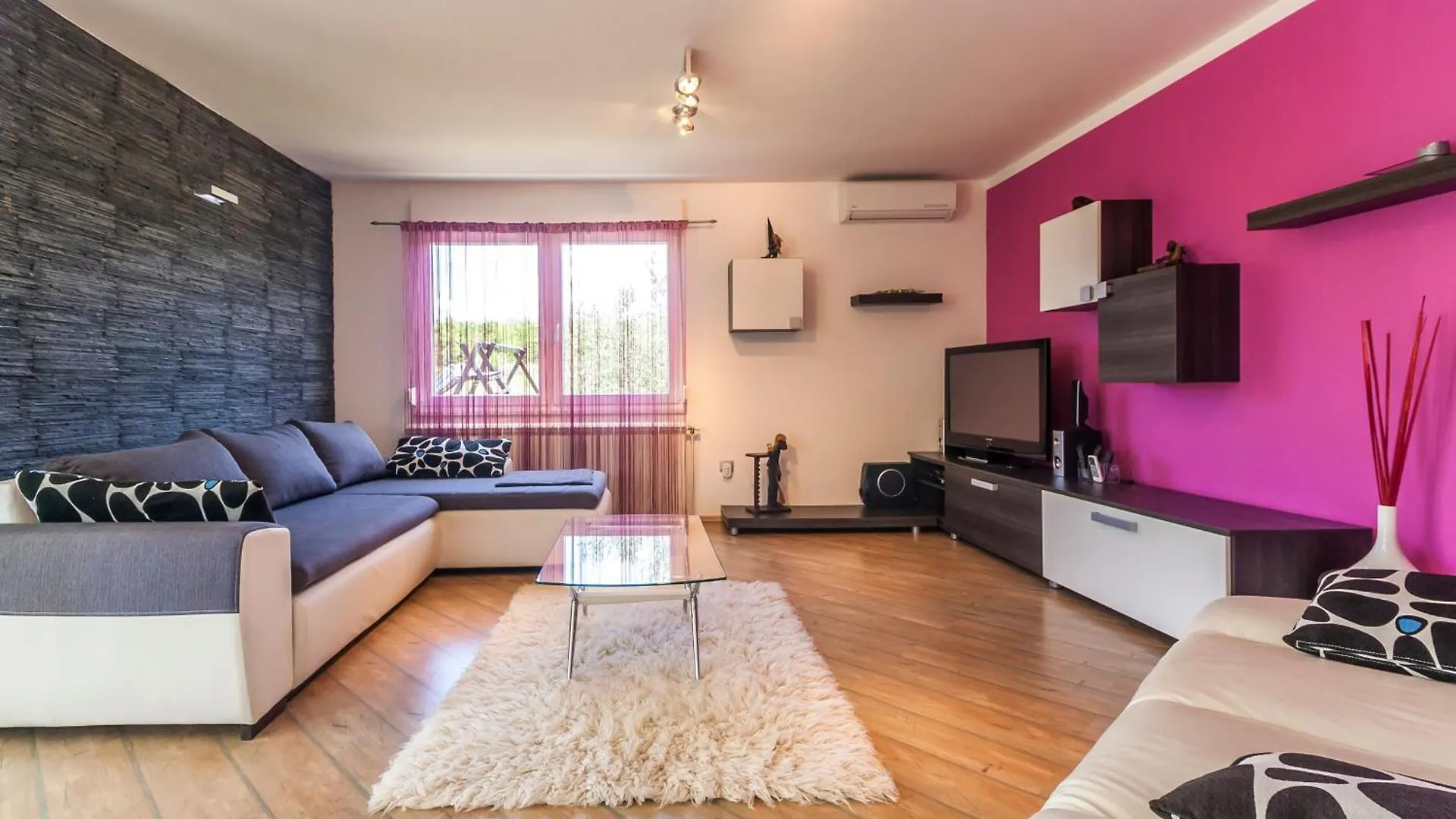 Holiday home Villa Sole, Ferienvilla Mit Eigenem Pool Bei Pula Marcana